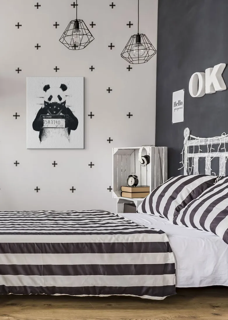 bad-panda-obraz-na-plotnie-40x50-cm-stan-nowy