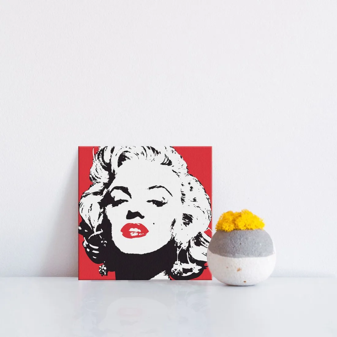 marilyn-monroe-red-obraz-na-plotnie-40x40-cm-stan-nowy