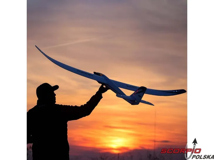 e-flite-night-radian-2-0m-bnf-basic-stan-zlozenia-zlozony-rodzaj-napedu-elektryczny-produkt-wprowadzony-do-obrotu-na-terenie-ue-przed-13-12-2024-tak