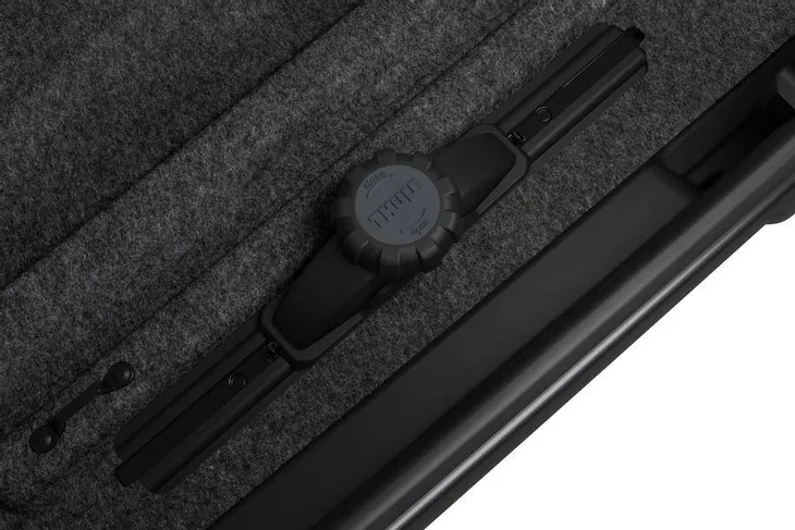 box-dachowy-thule-vector-m-613200-tytan-stan-nowy