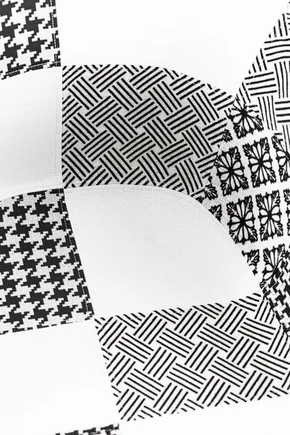 krzeslo-tapicerowane-patchwork-nowoczesne-salon-szerokosc-mebla-64-cm