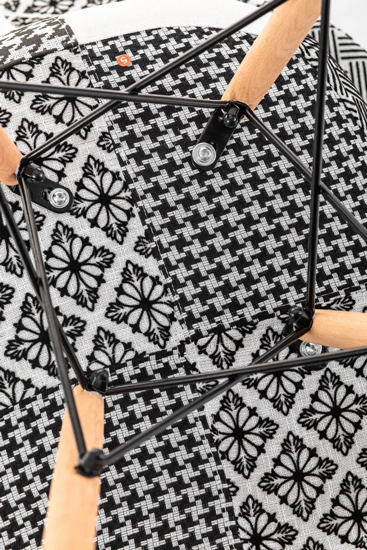 krzeslo-tapicerowane-patchwork-nowoczesne-salon