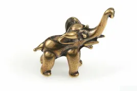 radosny-slonik-szczesliwa-figurka