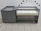 zestaw-paula-lozeczko-komoda-z-przewijakiem-popiel-grafit-stan-nowy