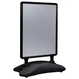 stojak-na-plakat-a1-z-podstawa-na-wode-czarny-stop-aluminium