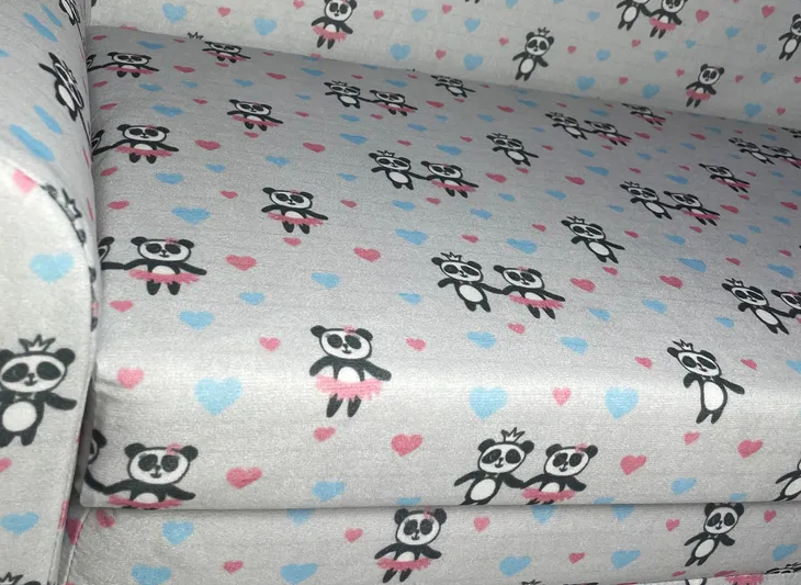 sofka-dziecieca-mala-szara-panda-szerokosc-78-cm