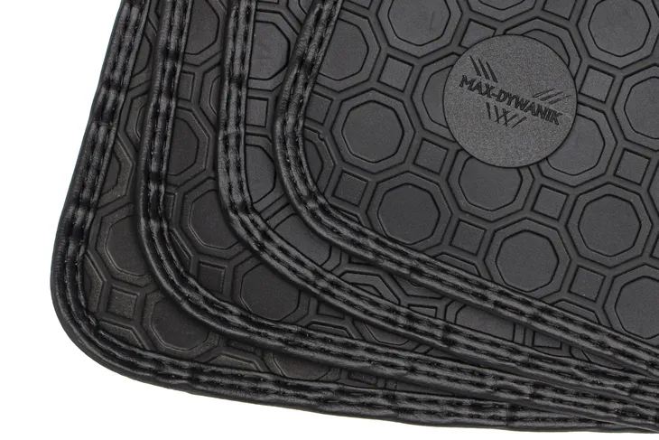 bmw-3-e90-e91-2004-2011-dywaniki-czarne-stan-nowy-marka-max-dywanik