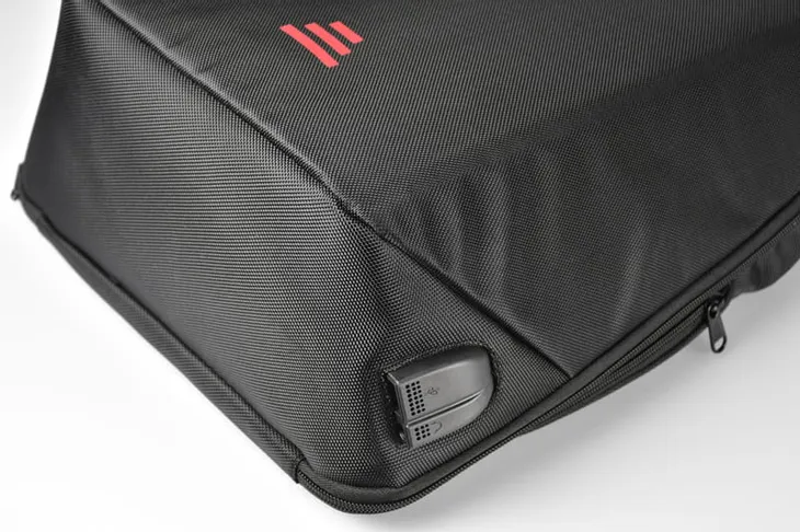 monolith-plecak-na-laptopa-156-stan-nowy