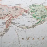 swiat-executive-pacific-centered-mapa-do-wpinania-okladka-inna