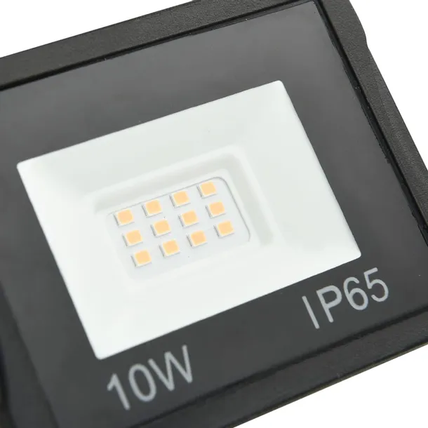 reflektor-led-10-w-cieple-biale-swiatlo-rodzaj-gwintu-inny
