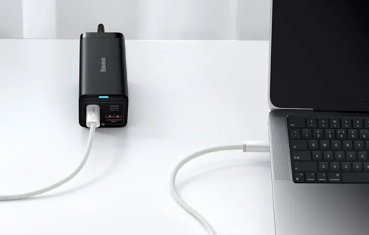 kabel-usb-c-do-usb-c-baseus-dynamic-100w-1m-bialy-kolor-bialy-dlugosc-przewodu-1-m