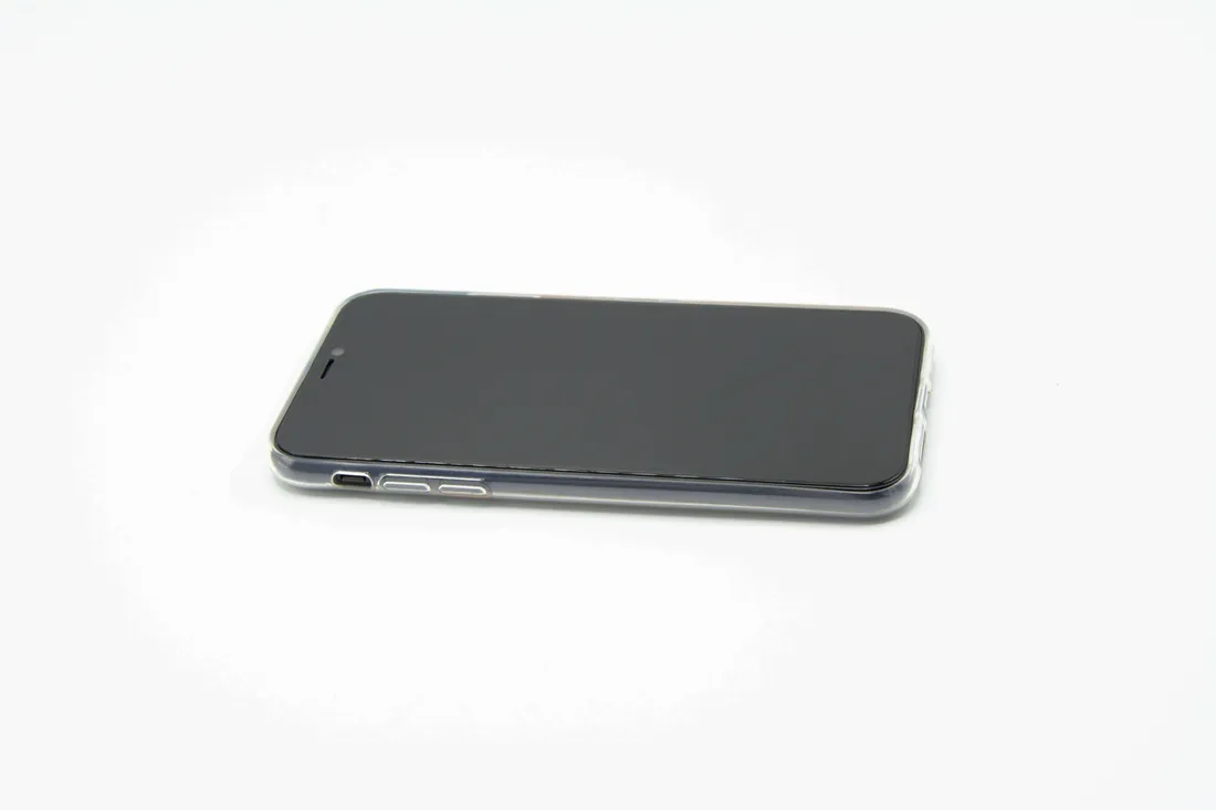 iphone-11-case-etui-bezbarwne-transparent