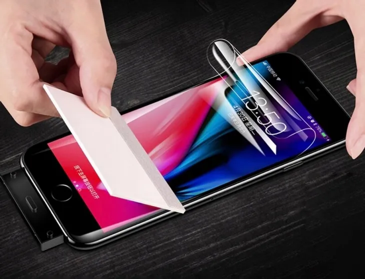 folia-hydrogel-do-apple-iphone-7-8-se-2020-stan-nowy