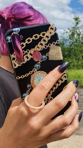 etui-ring-diamenty-wzory-do-iphone-12-pro-61-material-tworzywo-sztuczne