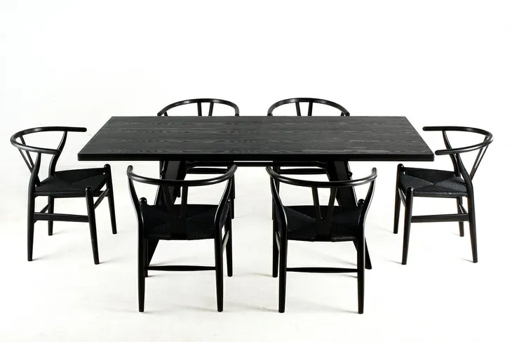 krzeslo-wishbone-czarne-marka-king-home-wysokosc-mebla-73-cm