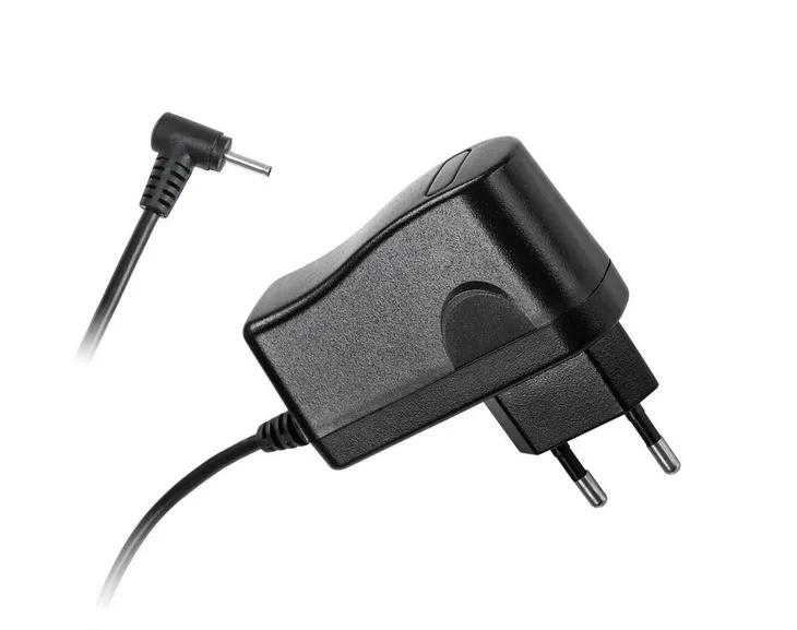 zasilacz-sieciowy-do-tabletow-quer-5v-2a-typ-ladowarka