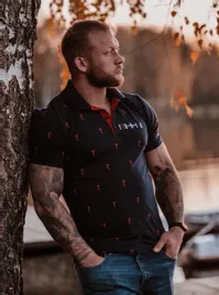 koszulka-meska-polo-granatowa-z-czerwonym-haftem-furia-rozm-3xl
