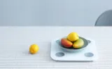 inteligentna-waga-xiaomi-mi-body-composition-scale-2-material-platformy-szklo-tworzywo-sztuczne