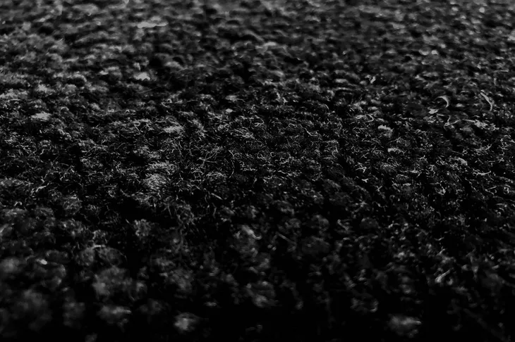 dywan-serge-lesage-carnegie-black-stan-nowy