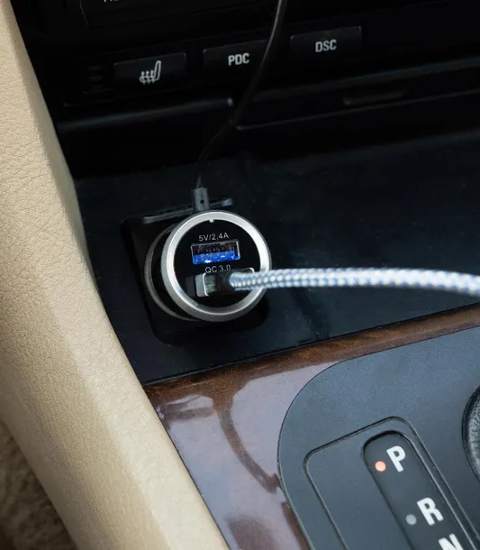 transmiter-samochodowy-fm-bluetooth-ladowarka-stan-nowy-kod-producenta-00-model-00