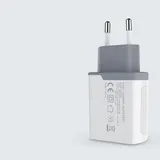 nillkin-fast-charge-adapter-white