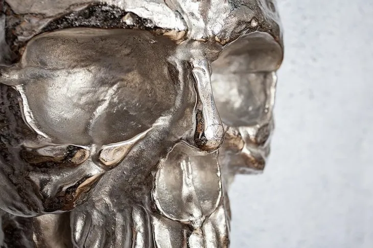 invicta-dekoracja-scienna-skull-srebrna