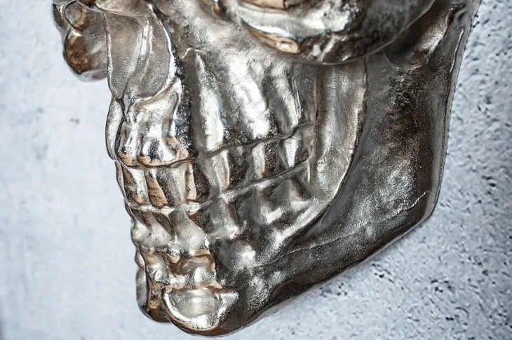 invicta-dekoracja-scienna-skull-srebrna