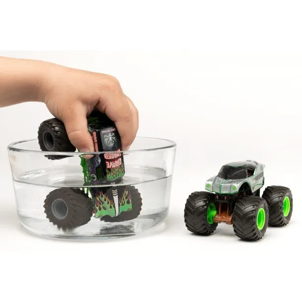 spin-6044943-monster-jam-2-pak