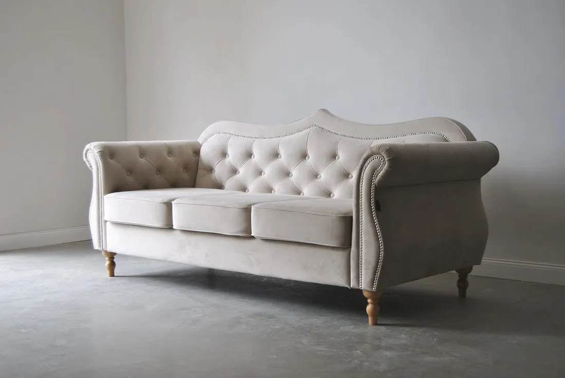 sofa-amore-pikowana