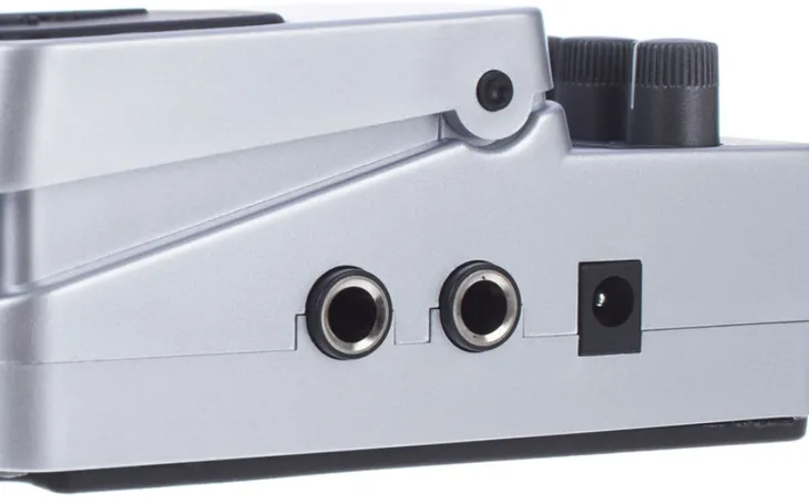 efekt-gitarowy-behringer-fx600-digital-multi-fx-waga-z-opakowaniem-0-45-kg-stan-nowy