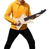 lapacz-kapsli-gitara-oryginalny-prezent-piwosza-okazja-upominek-uniwersalny