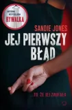 jej-pierwszy-blad