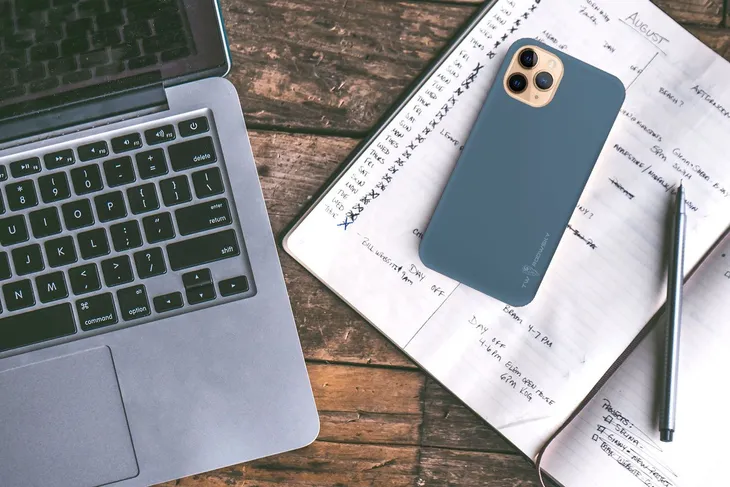 etui-do-iphone-11-pro-max-twardowsky-hole-szklo-stan-nowy-dedykowany-model-iphone-11-pro-max