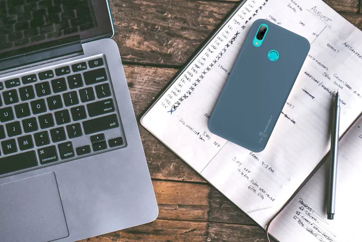 etui-do-huawei-p-smart-2019-case-twardowsky-hole-stan-nowy-dedykowany-model-p-smart-2019