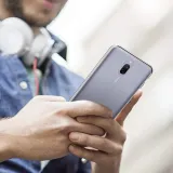 etui-do-xiaomi-redmi-8a-pro-twardowsky-less-szklo-stan-nowy-przeznaczenie-xiaomi