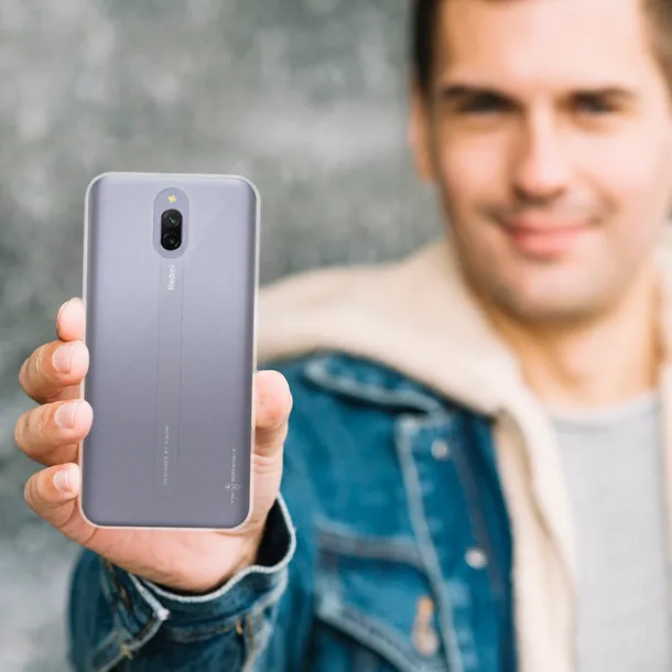 etui-do-xiaomi-redmi-8a-pro-twardowsky-less-szklo-stan-nowy-material-tworzywo-sztuczne