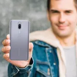 etui-do-xiaomi-redmi-8a-pro-twardowsky-less-szklo-stan-nowy-material-tworzywo-sztuczne