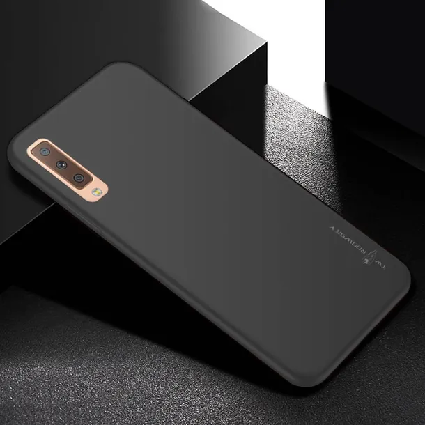 etui-do-samsung-galaxy-a7-2018-twardowsky-hole-material-tworzywo-sztuczne
