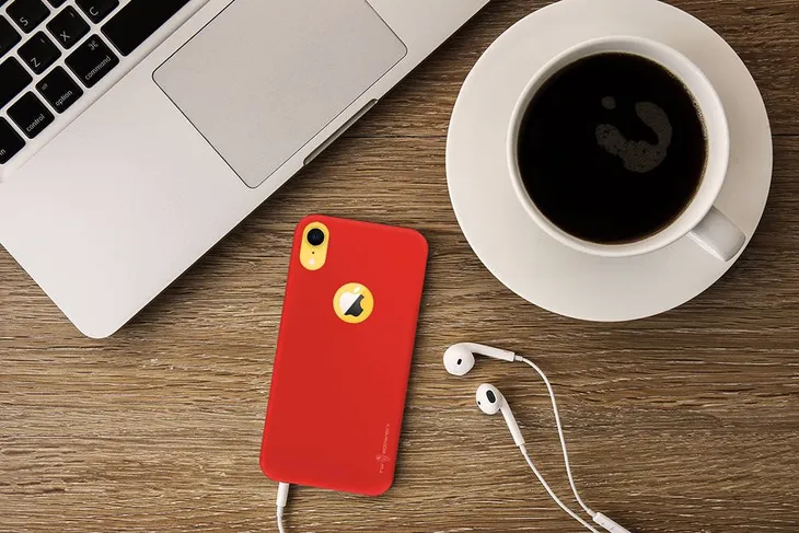etui-do-iphone-xr-obudowa-case-tyl-twardowsky-hole-stan-nowy-przeznaczenie-apple