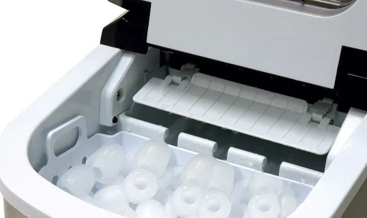 kostarka-caso-icemaster-pro-3301