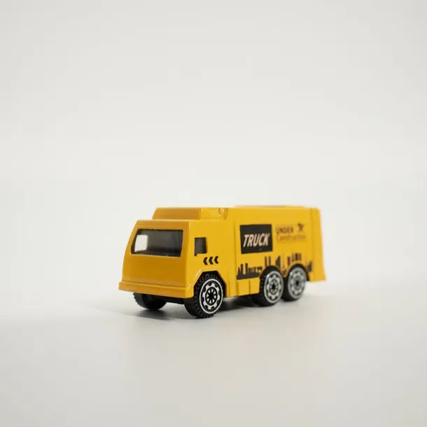 auto-budowlane-z-6-malymi-stan-nowy-bohater-inny