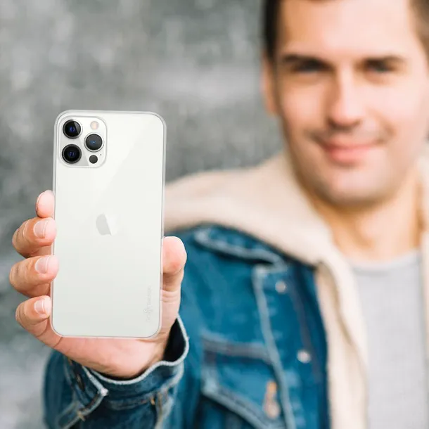 etui-do-iphone-13-pro-pokrowiec-twardowsky-less-stan-nowy-material-tworzywo-sztuczne