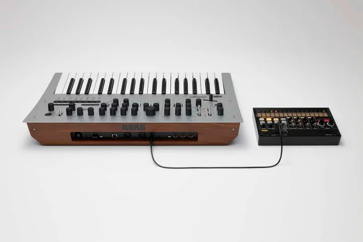 korg-minilogue-syntezator-stan-nowy