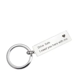 brelok-z-tabliczka-drive-safe