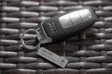brelok-z-tabliczka-drive-safe-stan-nowy