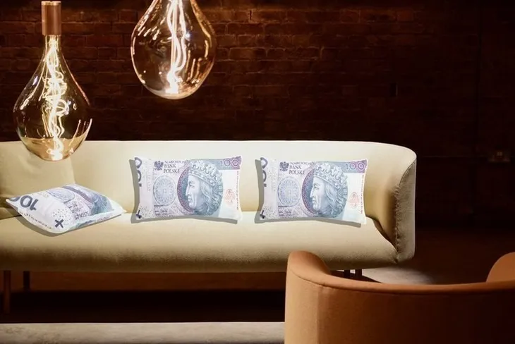poduszka-stowka-100-pln