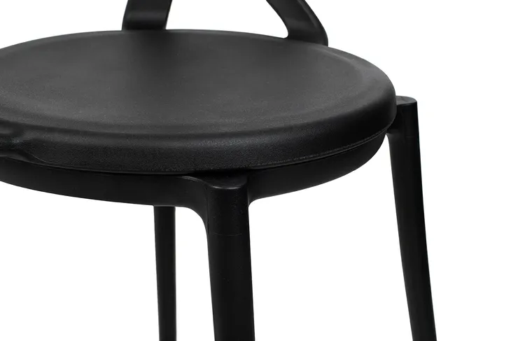 krzeslo-form-czarne-stan-nowy-wysokosc-mebla-82-cm