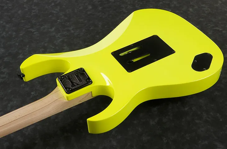 ibanez-rg550-dy-gitara-elektryczna-wersja-praworeczna