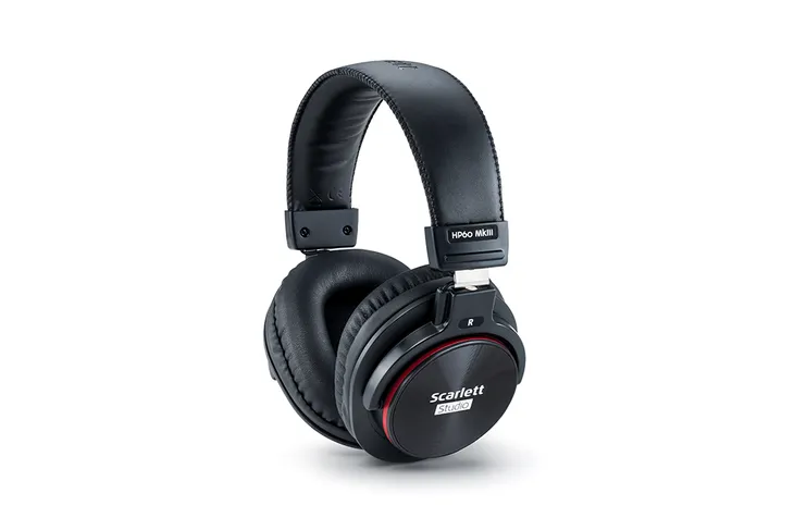 focusrite-scarlett-solo-studio-3rd-gen-interfejs-audio-model-scarlett-solo-studio-3rd-gen