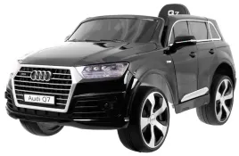 lakierowane-audi-o7-quatro-panel-audio-pilot